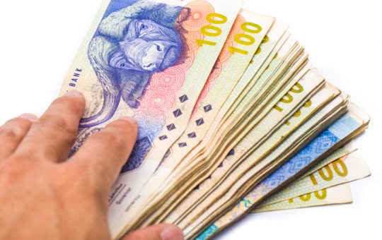 South African Central Bank Warns Citizens Against Accepting Tainted Banknotes – Regulation Bitcoin News