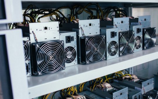 Hive Blockchain Secures Order for 6,500 Next-Generation Bitcoin Miners From Canaan