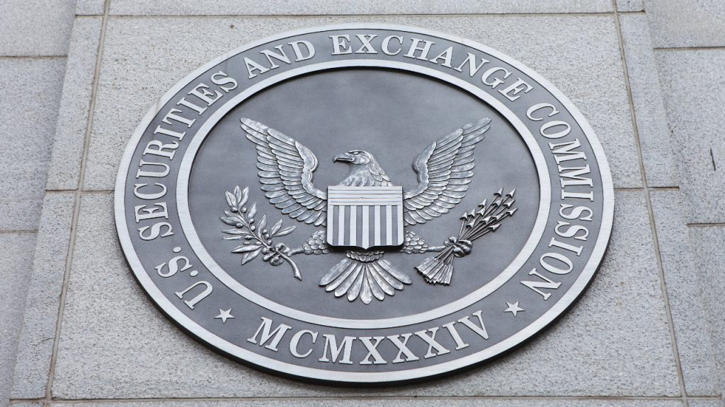 SEC Tweets About Funds Holding Bitcoin Futures — Expectations of Impending Bitcoin ETF Approval Soar