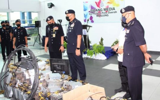 Malaysia Seizes 1,720 Bitcoin Mining Machines in Electricity Theft Crackdown