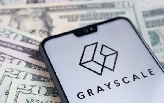 Crypto Asset Manager Grayscale Predicts CBDC Support from Next US President, Finds No Red vs. Blue Divide in Crypto Stance