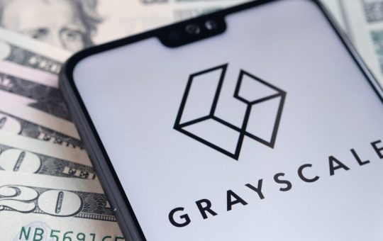 Grayscale Boosts Bitcoin ETF Team as Potential Ruling in SEC Lawsuit Nears