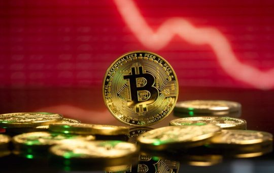 Bitcoin Plunges 12% in 7 Days as BlackRock Collects $1.1 Billion From ETF