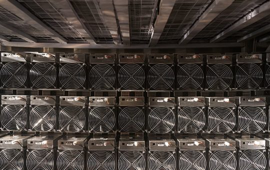 Amid Shifts in Bitcoin Mining Economics, Steep Discounts Emerge for Older ASIC Rigs