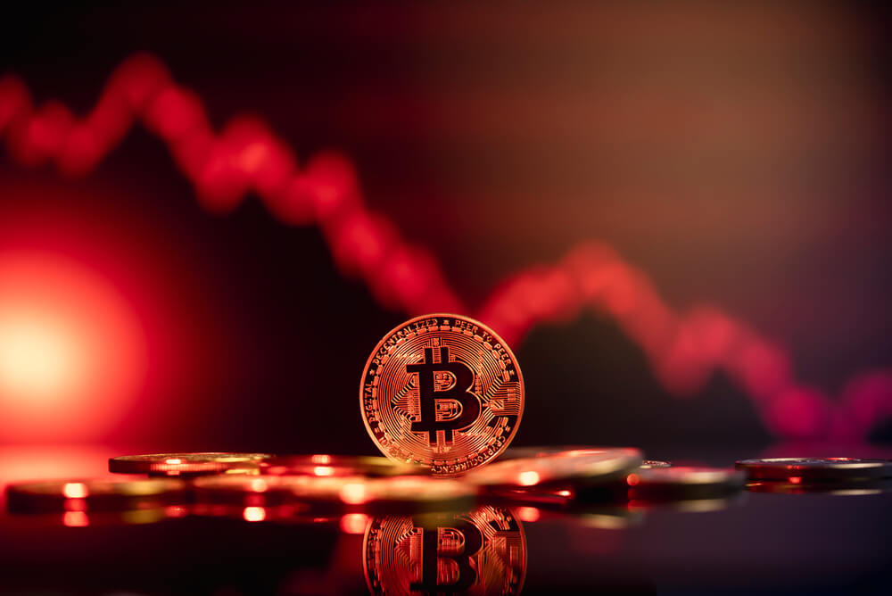 Bitcoin still struggling around $61k: Will it dip lower?