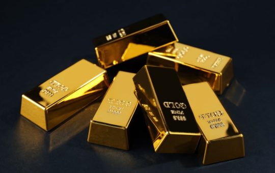 Gold Suppliers Face ‘Unprecedented Demand’ as Large Investors Flock to Precious Metal