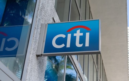 Fat Fingers: Citigroup Mistakenly Deposits $81 Trillion to Customer