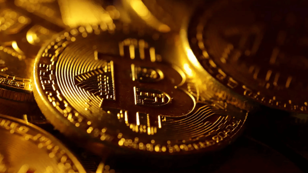 Bitcoin Price Watch: $85K Pivot Sets Stage for Weekend Fireworks