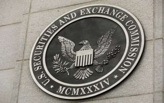 Judge Pauses 18-State Lawsuit Against SEC, Saying It Could 'Potentially Be Resolved'