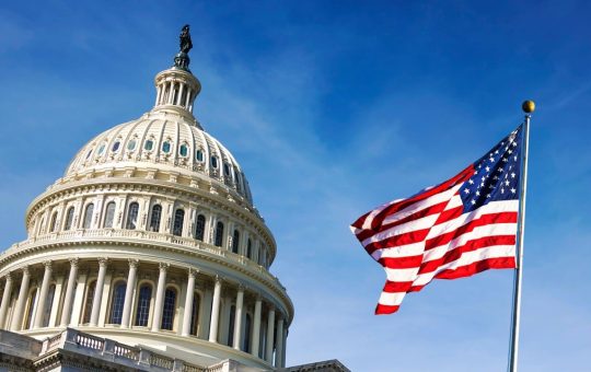 Senators Urge DOJ to Reverse Crypto Retreat—’These Are Grave Mistakes’