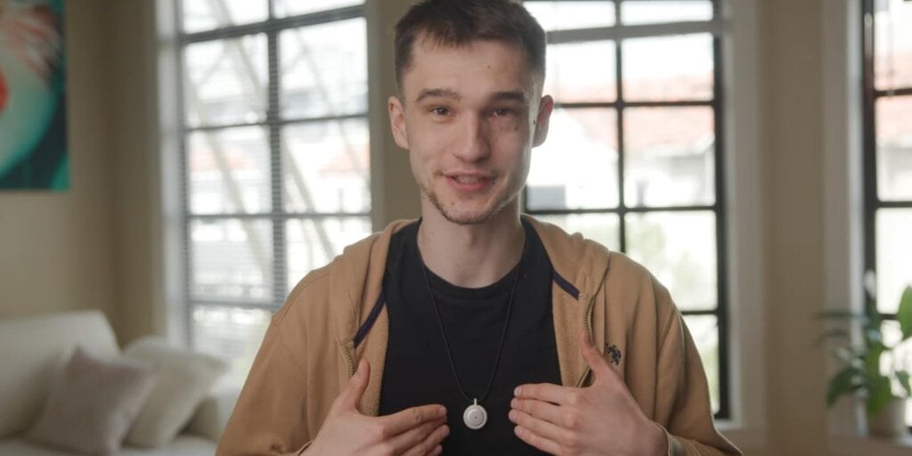 The $89 OmiGPT Aims to Be a Smarter AI Wearable