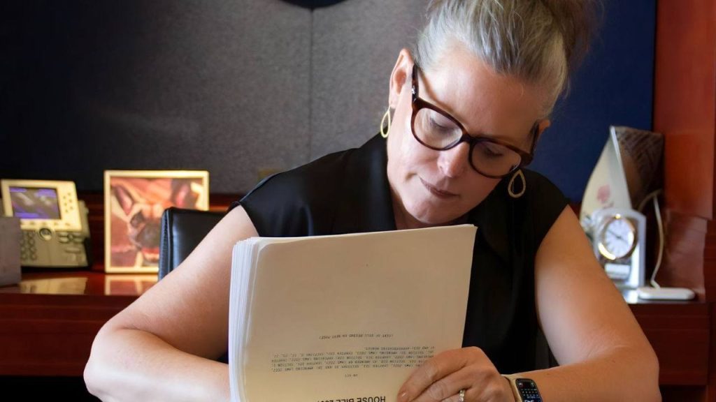 Arizona Passes Law to Establish Bitcoin Reserve Fund