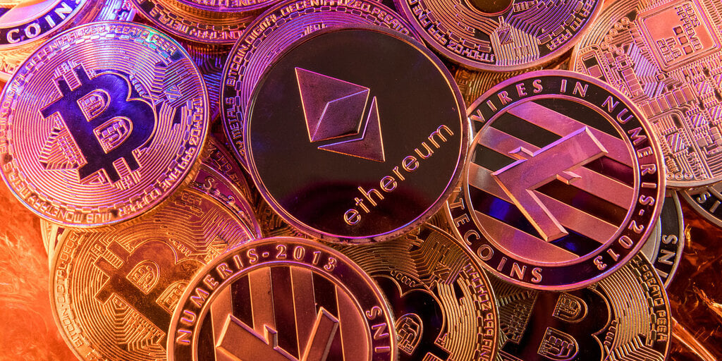 Trading Platform eToro Adds 12 Tokens to US Platform Following SEC Settlement and IPO Push