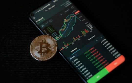 $107M in longs liquidated within 4 hours ahead of FOMC announcement